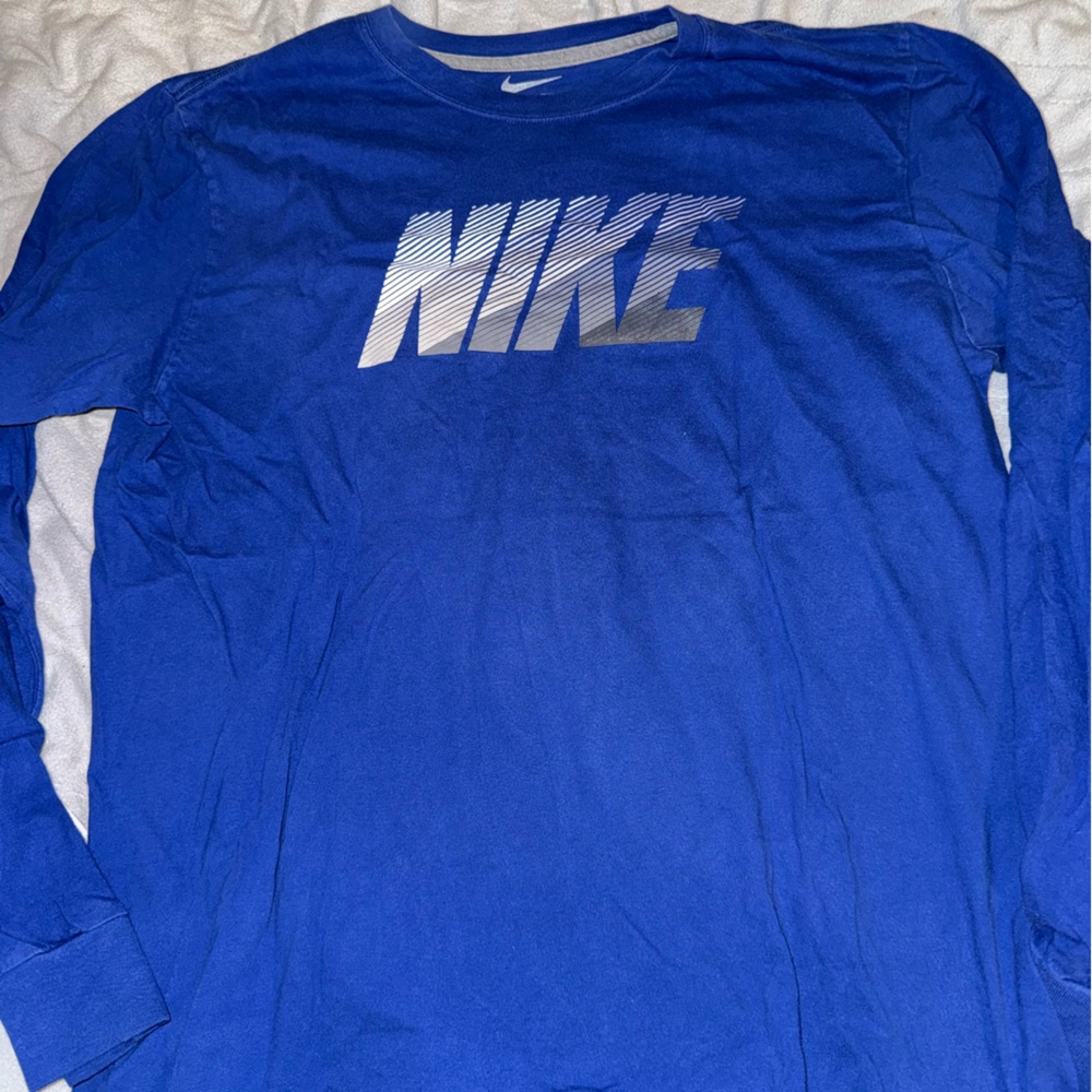 nike men’s long sleeve shirt